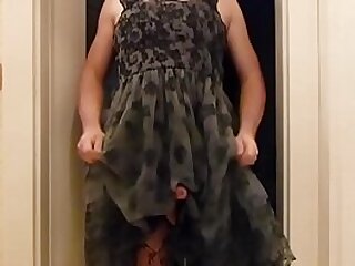 Ich in meinem sexy Spitzenkleidchen von H&_M